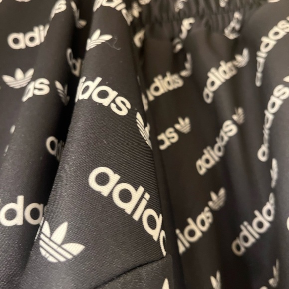 Adidas set 🖤🤍 - Picture 8 of 8